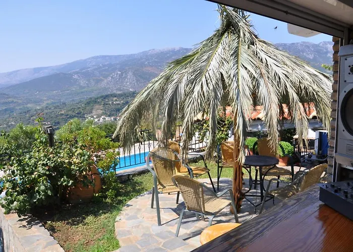Villa Maroudia
